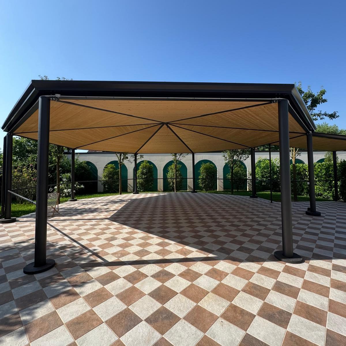 gazebo esterno piccolo